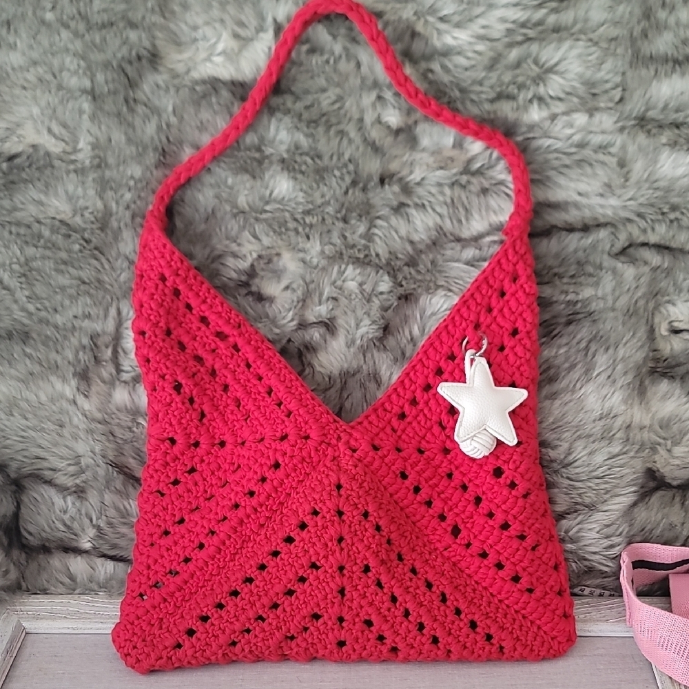 Handmade Red Crochet Shoulder Bag With White Star Bag Charm - Picture 8 of 11